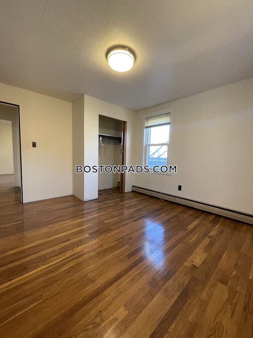 Boston - $3,000 /month