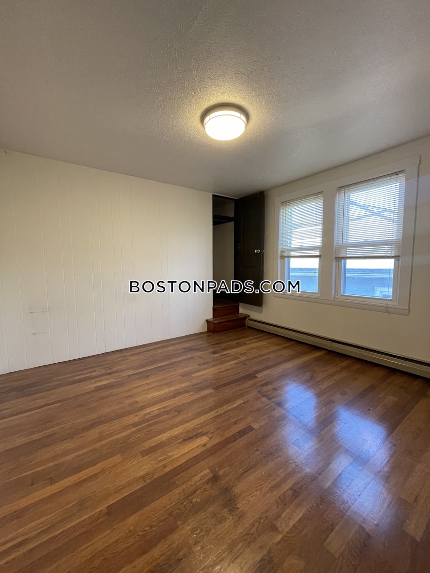 Boston - $3,000 /month