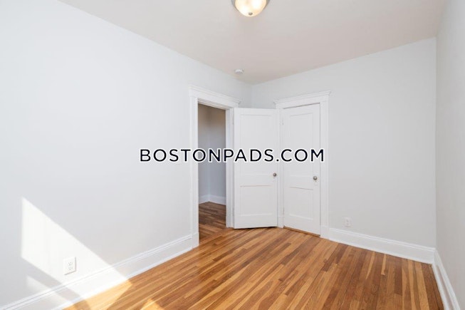 Boston - $1,915 /mo