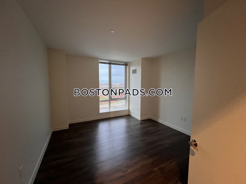 Boston - $5,647 /month