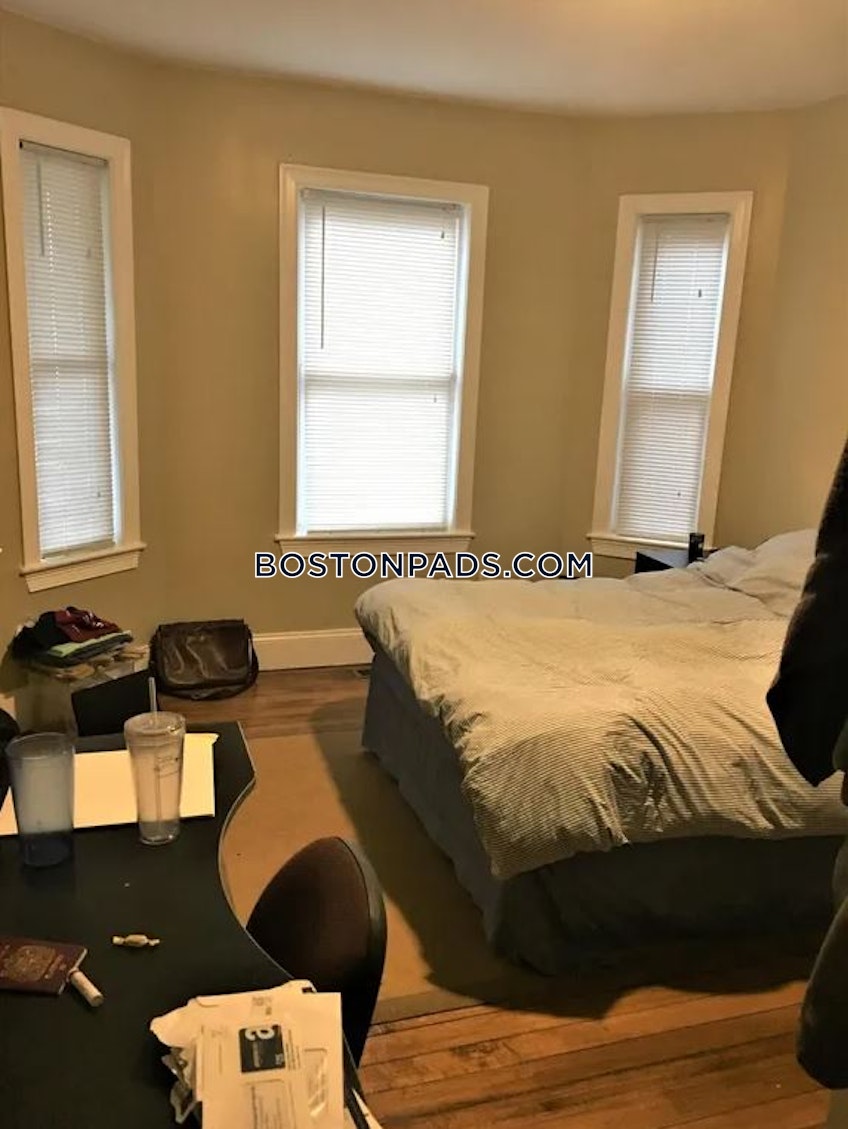 Roxbury Crossing - $9,100 /month