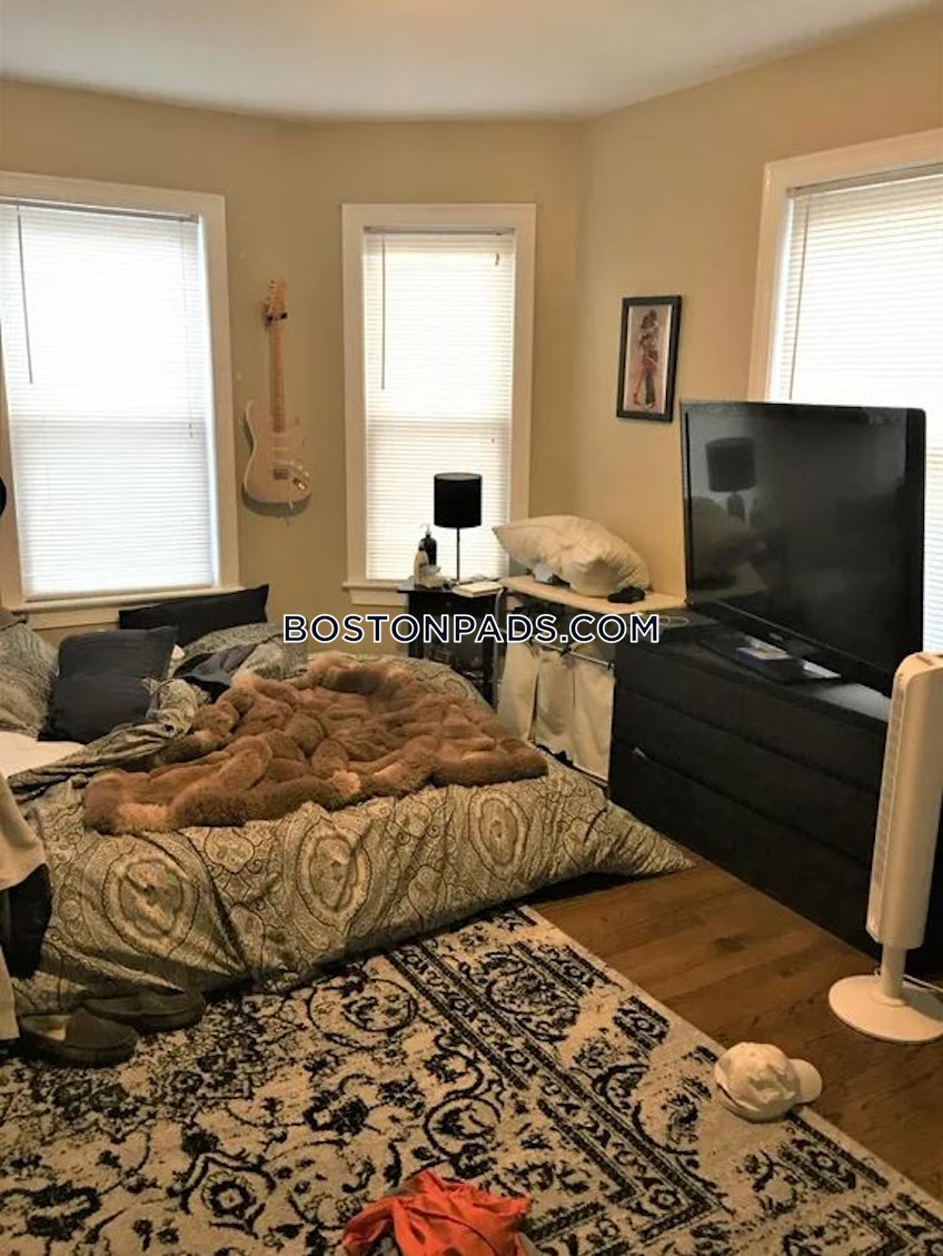 Roxbury Crossing - $9,100 /month