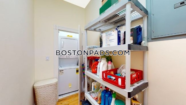 Boston - $3,500 /mo