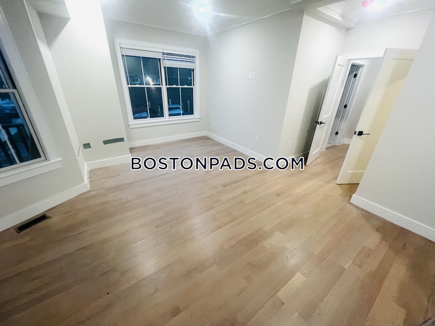 Boston - $4,375 /month