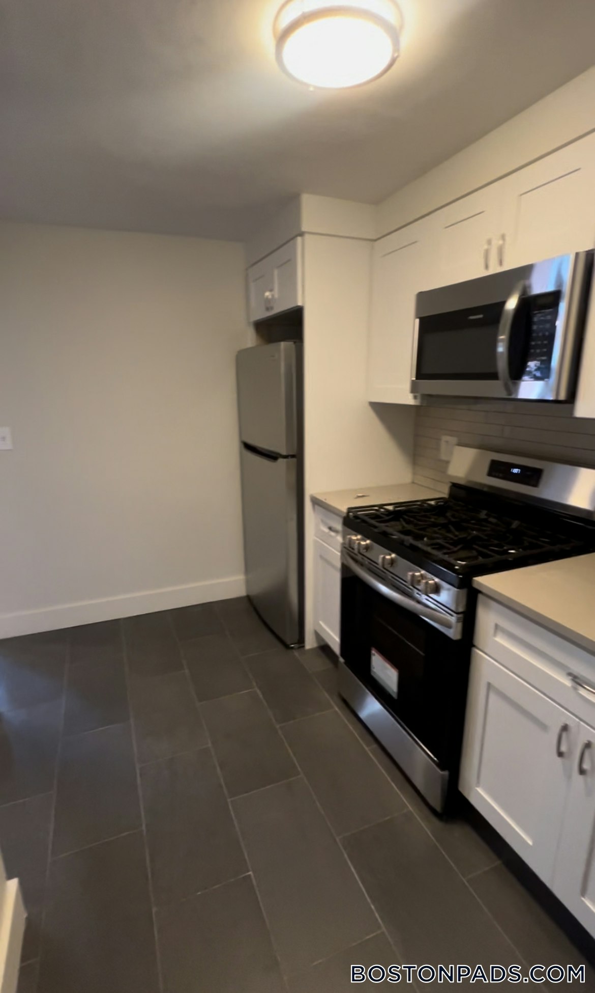 Cambridge - $2,850