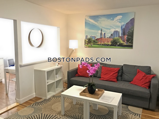 Boston - $4,500 /mo