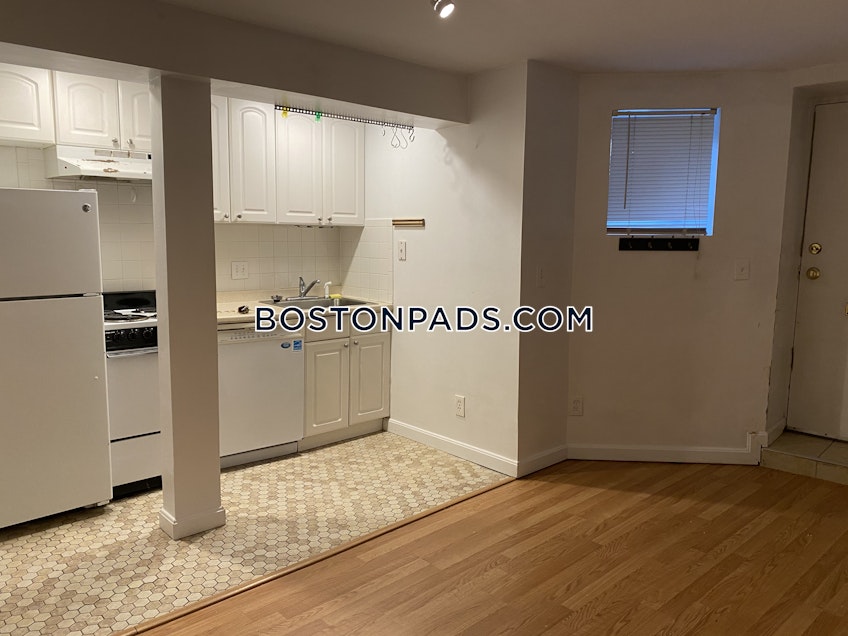 Boston - $2,000 /month