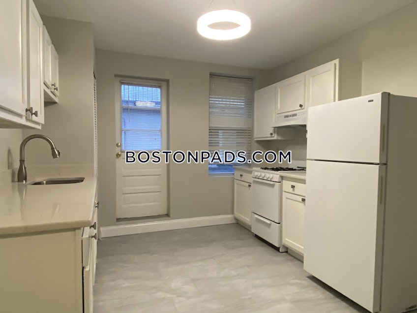 Boston - $2,300 /month