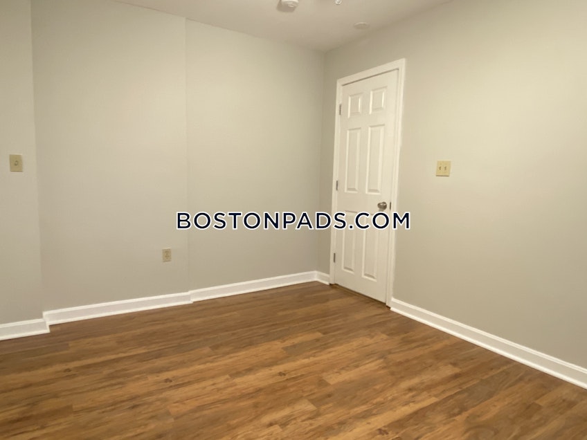 Boston - $2,300 /month