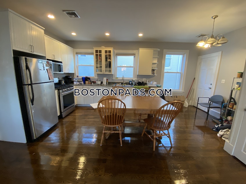 Boston - $6,600 /month