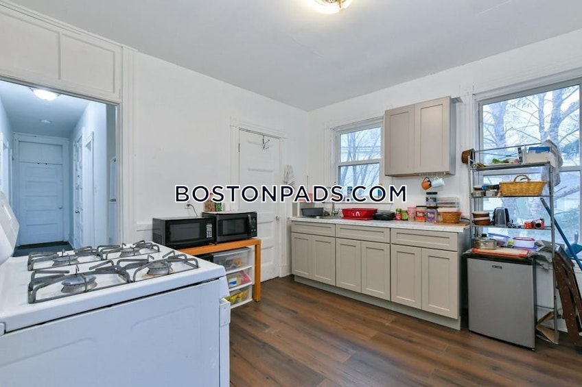 Boston - $3,000 /month