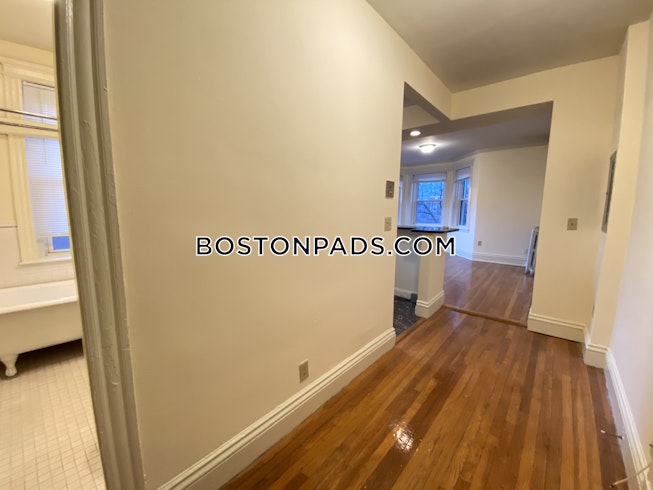 Boston - $2,650 /mo