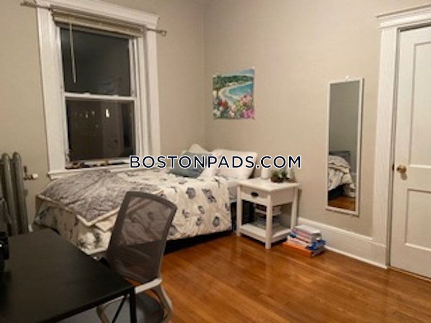 Boston - $4,000 /month