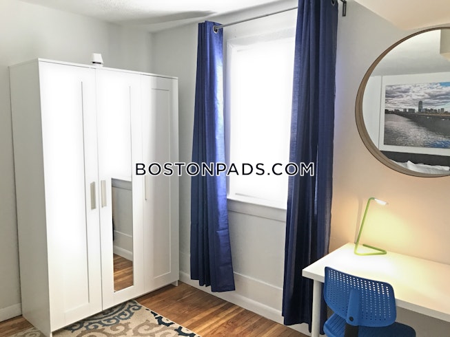 Boston - $4,500 /mo