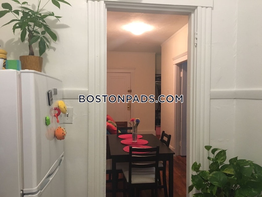 Boston - $2,400 /month