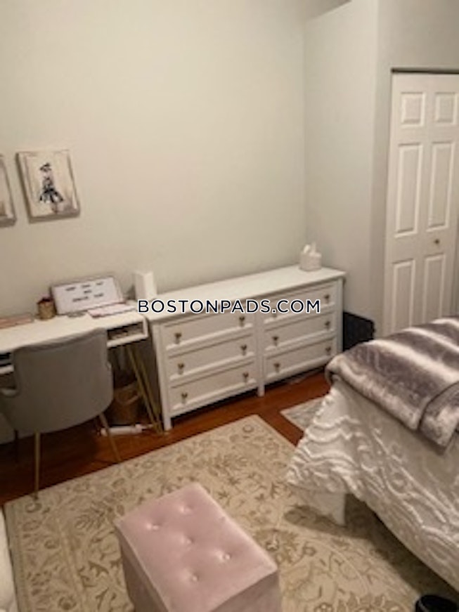 Boston - $3,100 /mo