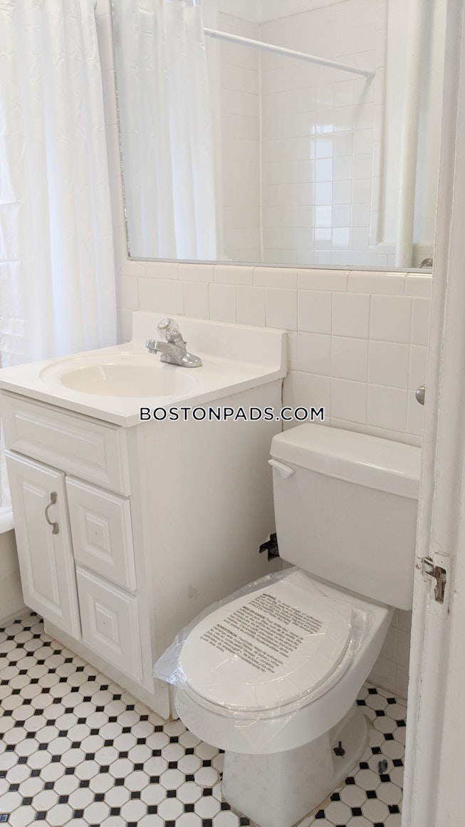 Boston - $2,850 /mo