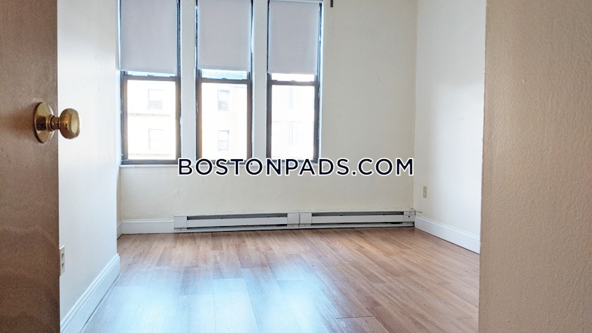 Boston - $2,250 /month