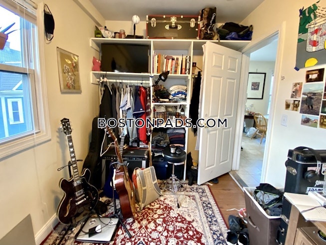 Boston - $4,000 /mo