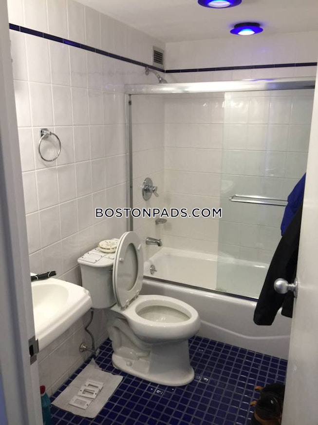 Boston - $2,400 /mo