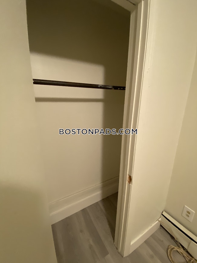 Boston - $3,749 /mo