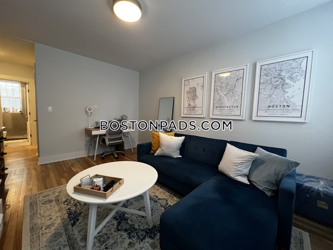 Boston - $3,463 /mo