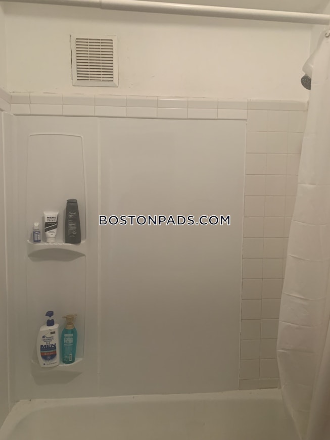 Boston - $4,800 /mo