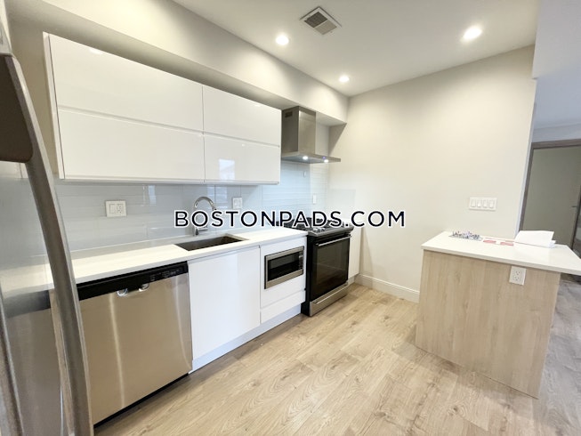 Boston - $3,900 /mo