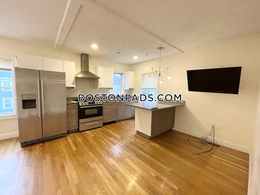 Boston - $6,200 /month