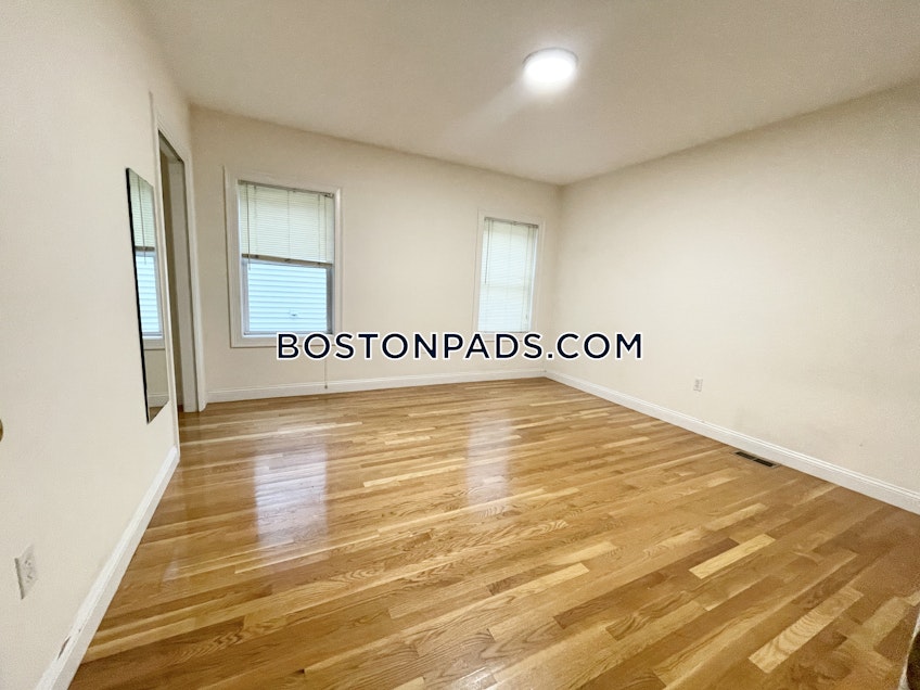 Boston - $6,200 /month