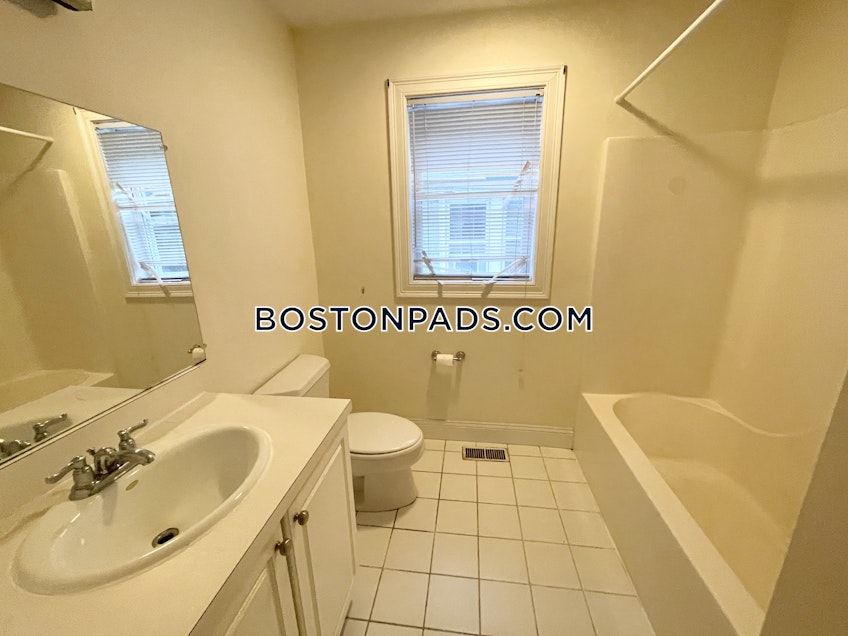 Boston - $6,200 /month