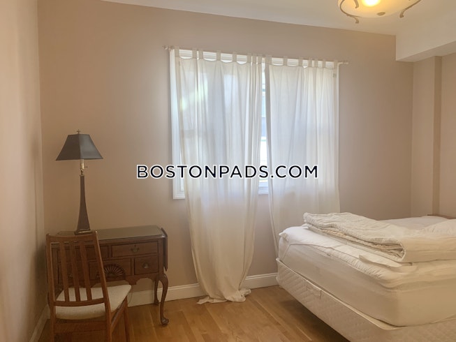 Boston - $4,800 /mo