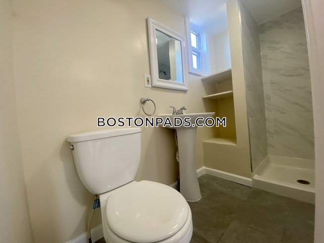 Boston - $2,000 /mo