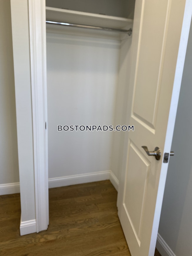 Boston - $2,470 /mo