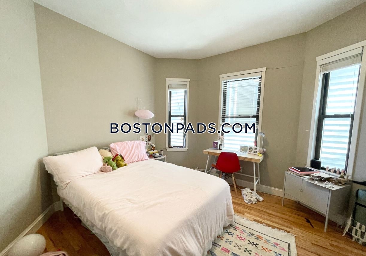 Boston - $6,400