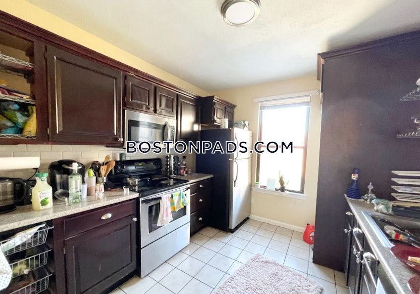 Boston - $6,400 /month