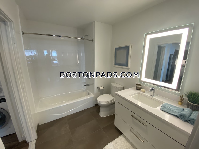 Boston - $3,230 /month