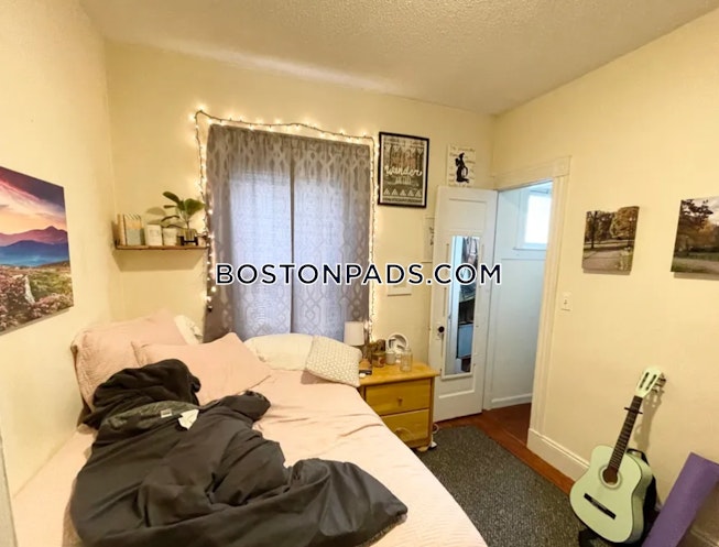 Boston - $2,700 /mo