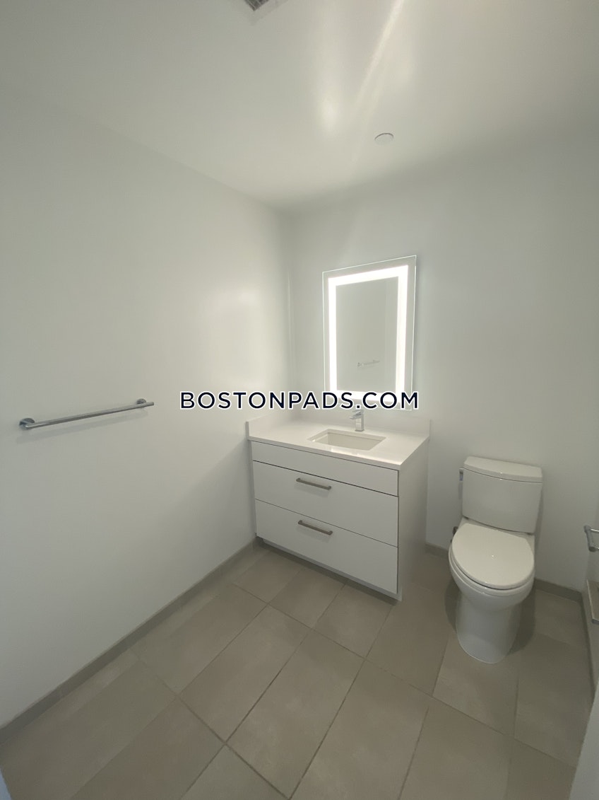 Boston - $2,998 /month