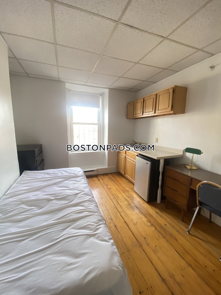 back-bay-primely-located-studio-on-beacon-st-in-back-bay-available-for-july-1st-boston-2045-4623520 