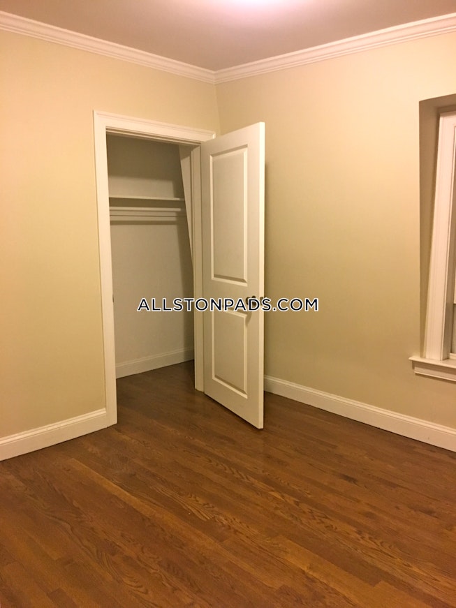 Boston - $4,750 /mo