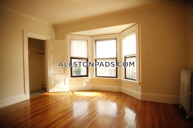 Boston - $7,750 /mo