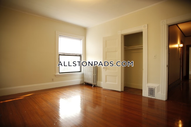 Boston - $7,750 /mo