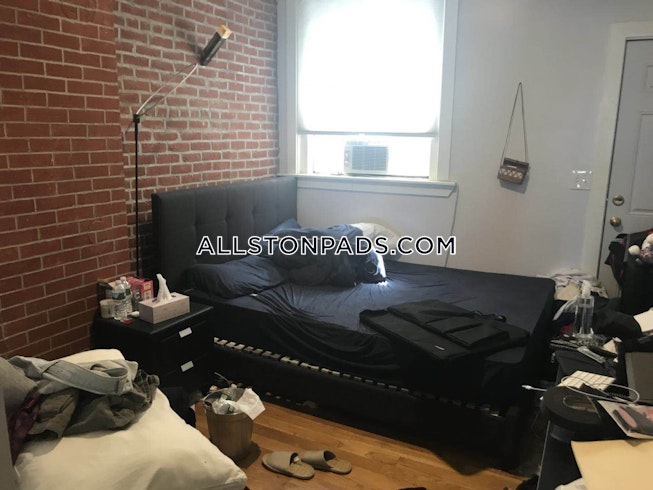 Boston - $3,200 /mo