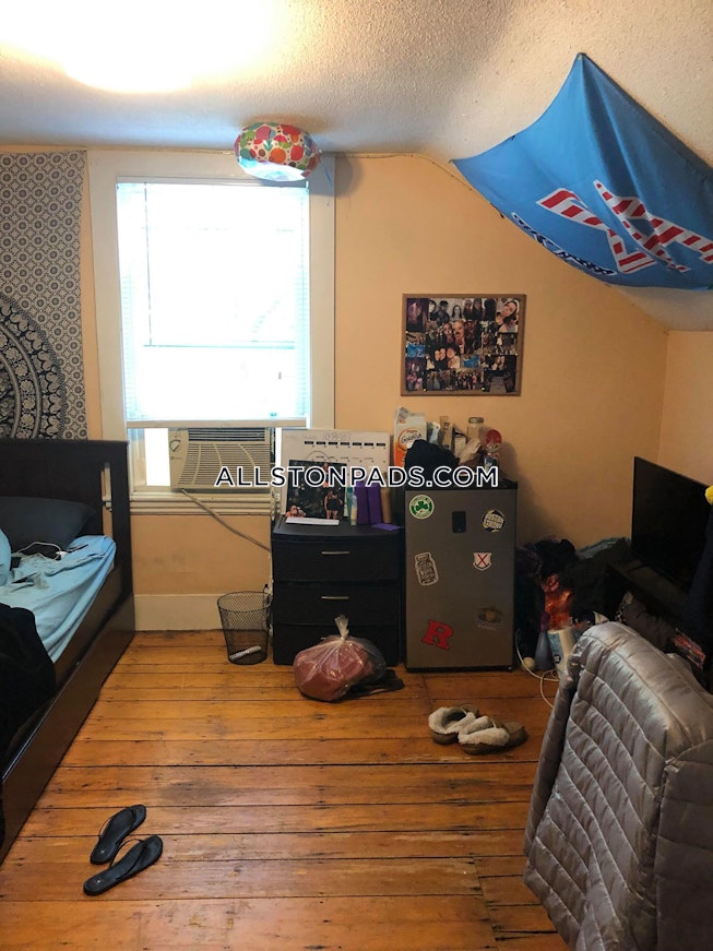 Boston - $4,000 /mo