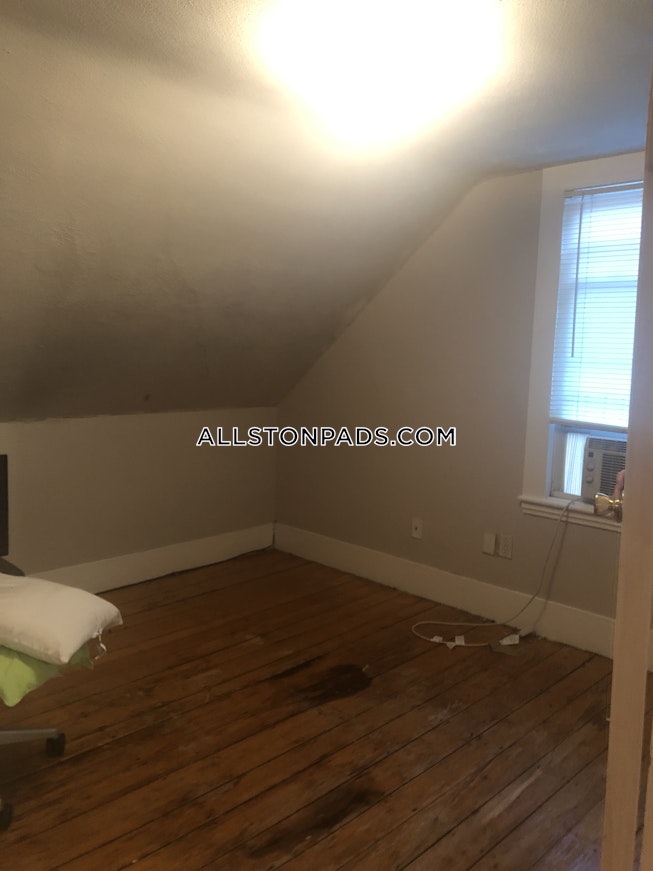 Boston - $4,000 /mo