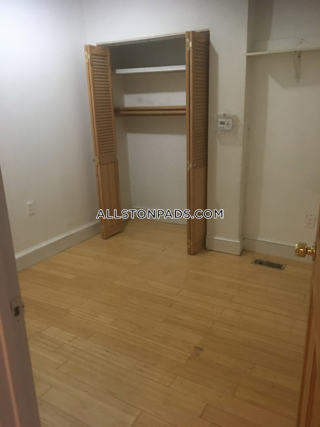 Boston - $1,600 /mo