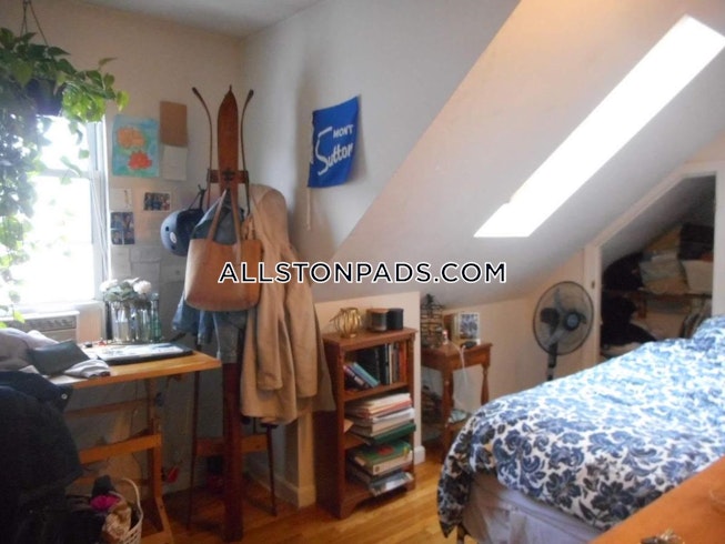 Boston - $4,000 /mo