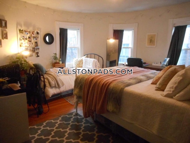 Boston - $4,000 /mo