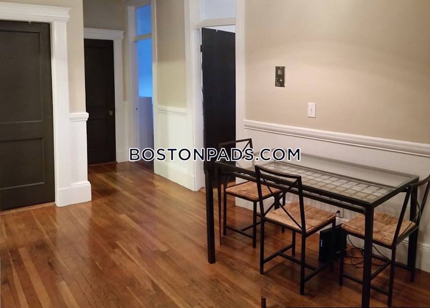 Boston - $2,500 /month